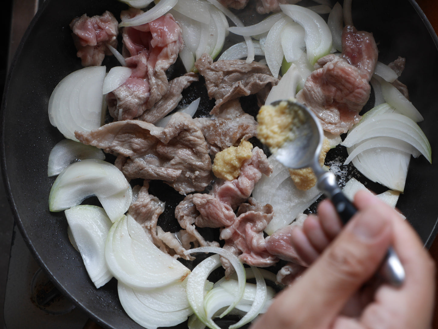 芳香 生姜ペースト|すりおろし生姜に発酵の旨味をプラス