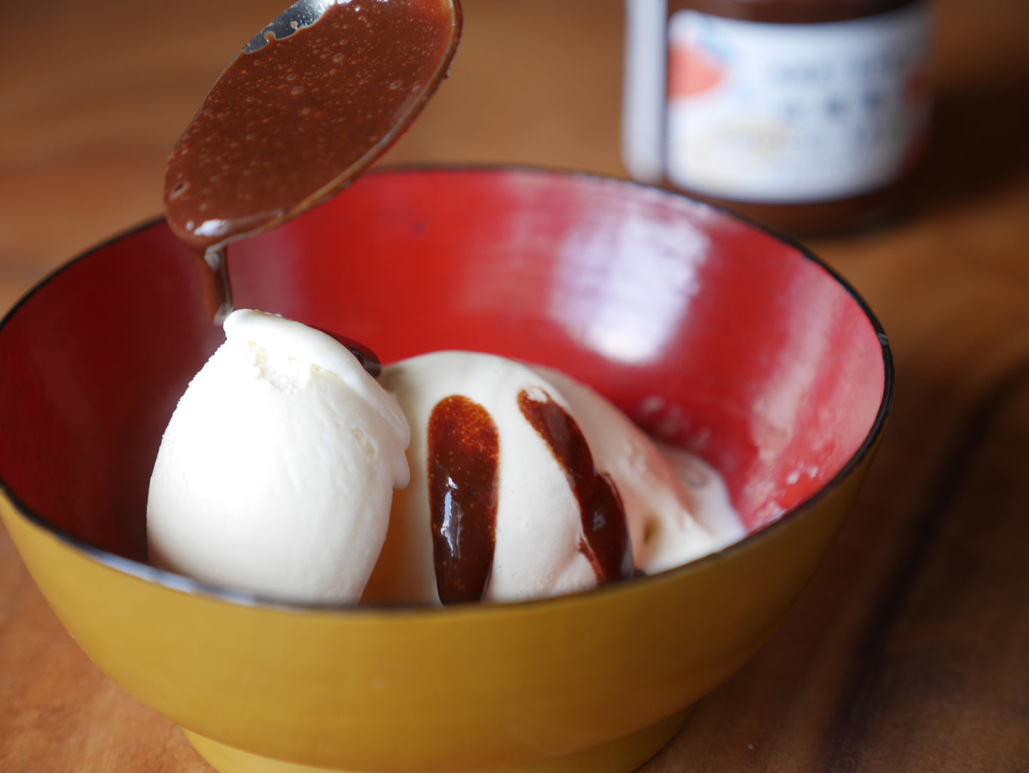 山城苺チョコソース｜上品な甘み 有機ココアパウダー使用